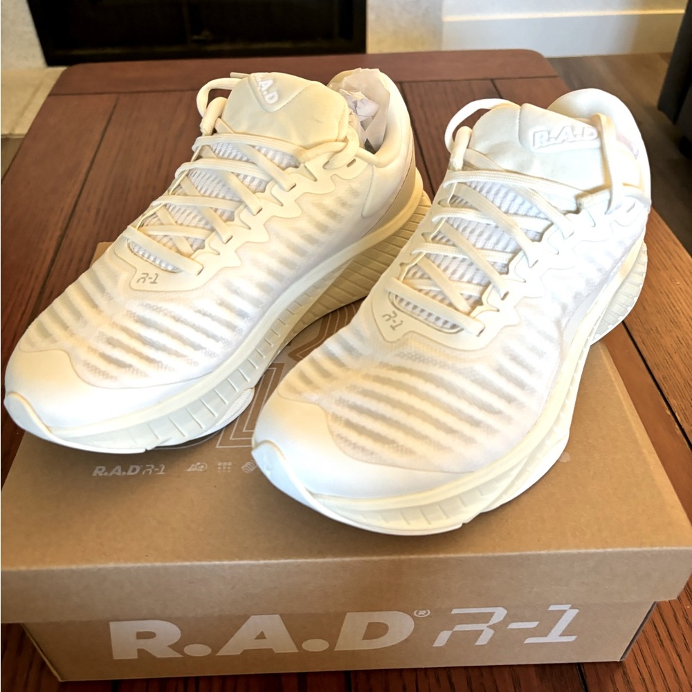R.A.D R-1 Women’s Running Shoe - Almost White